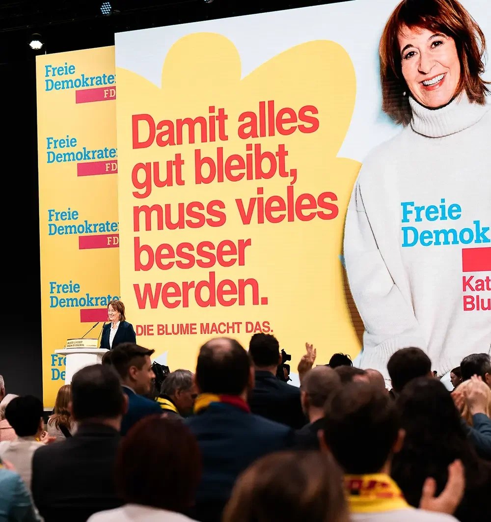 Foto vom Werbeplakat zur Hamburgwahl mit Katharina Blume.